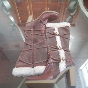 BCBG Shoes - LIKE NEW BCBG cognac, fur trimmed, toggle boot BCBG Shoes - LIKE NEW BCBG cognac, fur trimmed, toggle boot